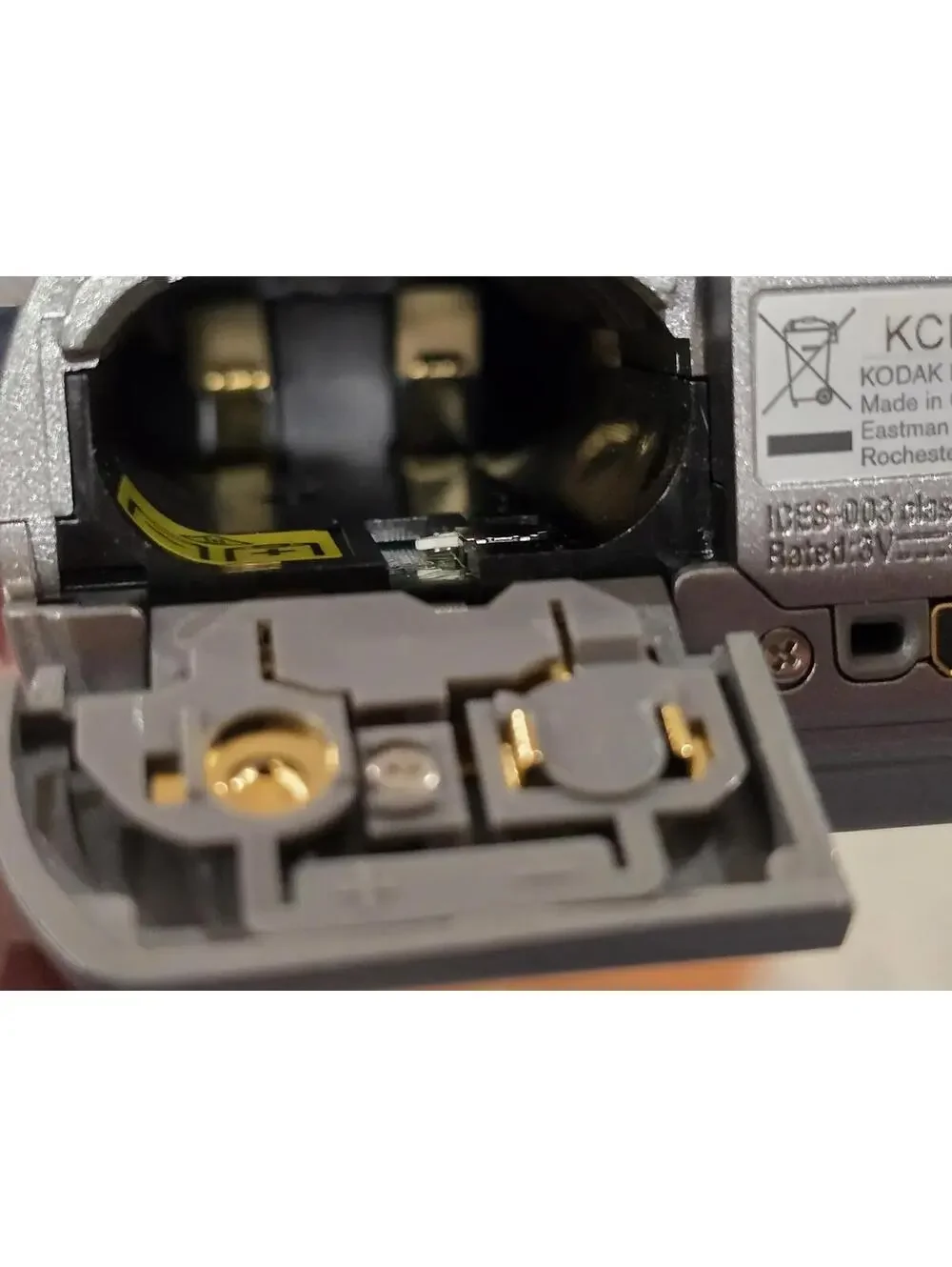 Kodak EasyShare C340 5MP Digital Camera 3x Zoom Silver PARTS Or Repair